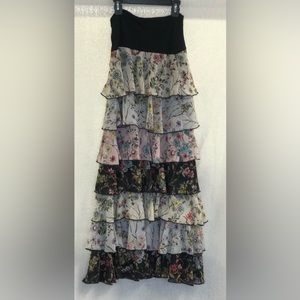 The Pyramid Collection Boho Ruffled skirt